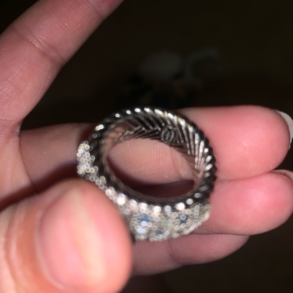 ❌SOLD❌Chanel ring - Picture 2 of 3